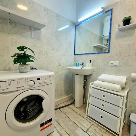 Будинок відпочинку Lovely Blue With Ocean View And Pool, Paraiso 918