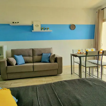 Lovely Blue With Ocean View And Pool, Paraiso 918 Будинок відпочинку Адехе